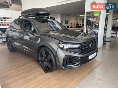 Volkswagen Touareg 2025 R-Line Platinum+