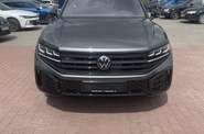 Volkswagen Touareg R-Line Platinum 3