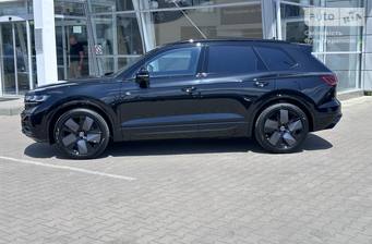 Volkswagen Touareg 2025 R-Line Platinum