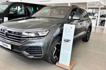Volkswagen Touareg 2025 Silver
