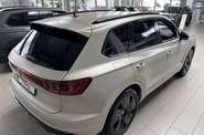 Volkswagen Touareg R-Line Platinum+