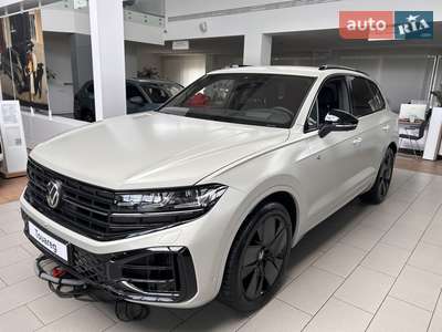 Volkswagen Touareg 2025 R-Line Platinum+