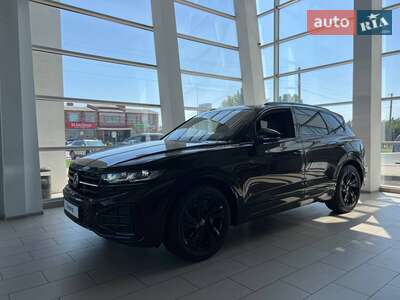 Volkswagen Touareg 2025 R-Line Platinum