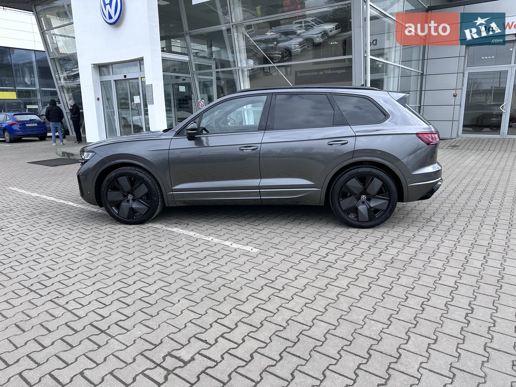 Volkswagen Touareg R-Line Platinum 1