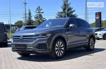 Volkswagen Touareg 2025 Silver