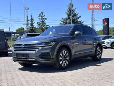 Volkswagen Touareg 2025 Silver