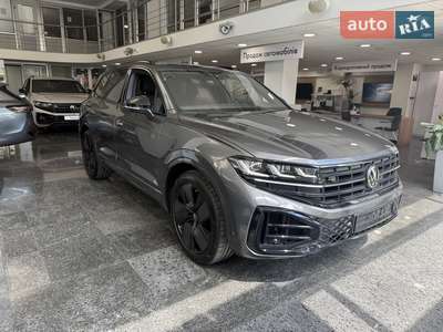 Volkswagen Touareg R-Line Platinum+ 3.0 TDI AT (286 к.с.) AWD 2025