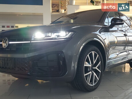Volkswagen Touareg 2025