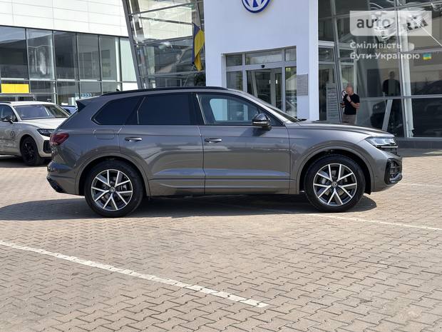Кроссовер Volkswagen Touareg 2026 в Николаев