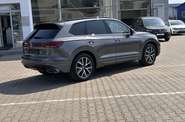 Volkswagen Touareg R-Line Platinum