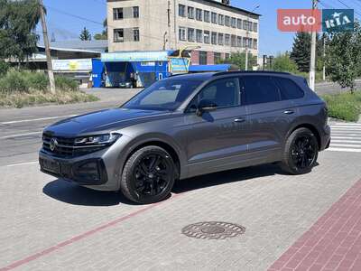 Volkswagen Touareg R-Line Platinum 3.0 TDI AT (286 к.с.) AWD 2025