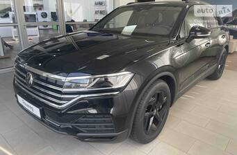Volkswagen Touareg 2025 Silver