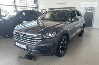 Volkswagen Touareg 2025 Silver