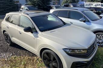 Volkswagen Touareg 2025 R-Line Platinum+