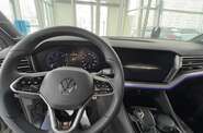 Volkswagen Touareg R-Line Platinum 1