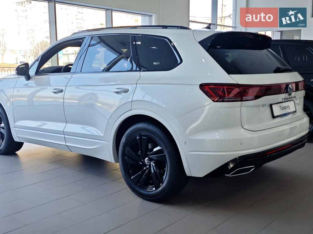 Volkswagen Touareg R-Line Platinum 4