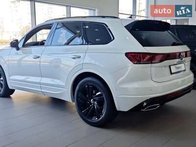 Volkswagen Touareg R-Line Platinum 4 3.0 TFSI AT (340 к.с.) AWD 2026