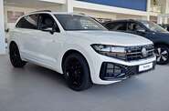 Volkswagen Touareg R-Line Platinum 4