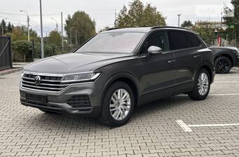 Volkswagen Touareg 2025 Silver