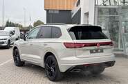 Volkswagen Touareg R-Line Platinum 3