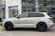 Volkswagen Touareg R-Line Platinum 3