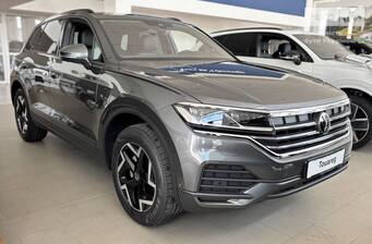 Volkswagen Touareg 2025 Silver
