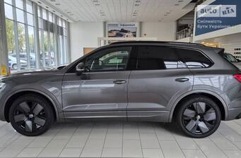 Volkswagen Touareg 2025 R-Line Platinum