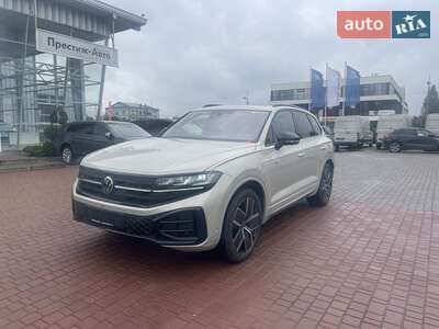 Volkswagen Touareg 2025 R-Line Platinum 1