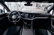 Volkswagen Touareg R-Line Platinum