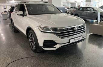 Volkswagen Touareg 2025 Silver