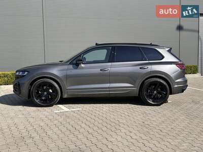Volkswagen Touareg R-Line Platinum 3.0 TDI AT (286 к.с.) AWD 2025