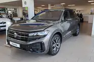 Volkswagen Touareg R-Line Platinum 3