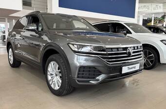 Volkswagen Touareg 2025 Silver