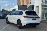 Volkswagen Touareg R-Line Platinum 1