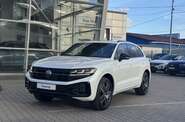 Volkswagen Touareg R-Line Platinum 1