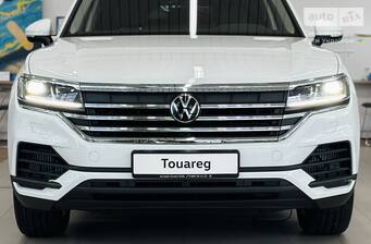 Volkswagen Touareg 2025 Silver