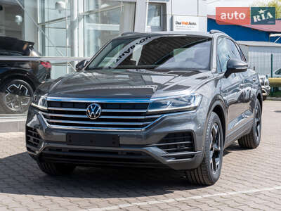 Volkswagen Touareg 2025 Silver
