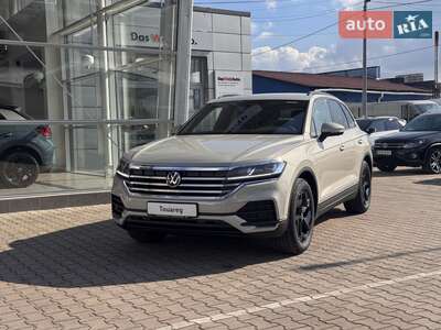 Volkswagen Touareg 2025 Silver