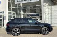 Volkswagen Touareg R-Line Platinum 4