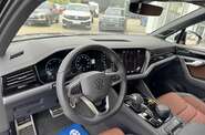 Volkswagen Touareg R-Line Platinum 3