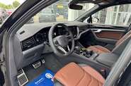 Volkswagen Touareg R-Line Platinum 3