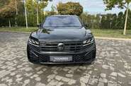 Volkswagen Touareg R-Line Platinum 3