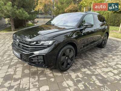 Volkswagen Touareg R-Line Platinum 3 3.0 TDI AT (286 к.с.) AWD 2025