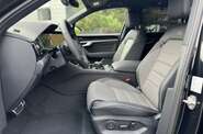 Volkswagen Touareg R-Line Platinum 3