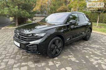 Volkswagen Touareg 2025 R-Line Platinum 3
