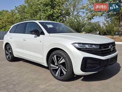 Volkswagen Touareg 2025 R-Line Platinum 3