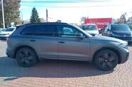 Volkswagen Touareg R-Line Platinum 2