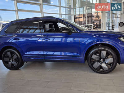 Volkswagen Touareg 2025 R-Line Platinum 1