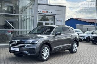 Volkswagen Touareg 2025 Silver