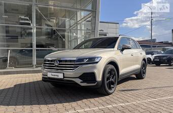 Volkswagen Touareg 2025 Silver